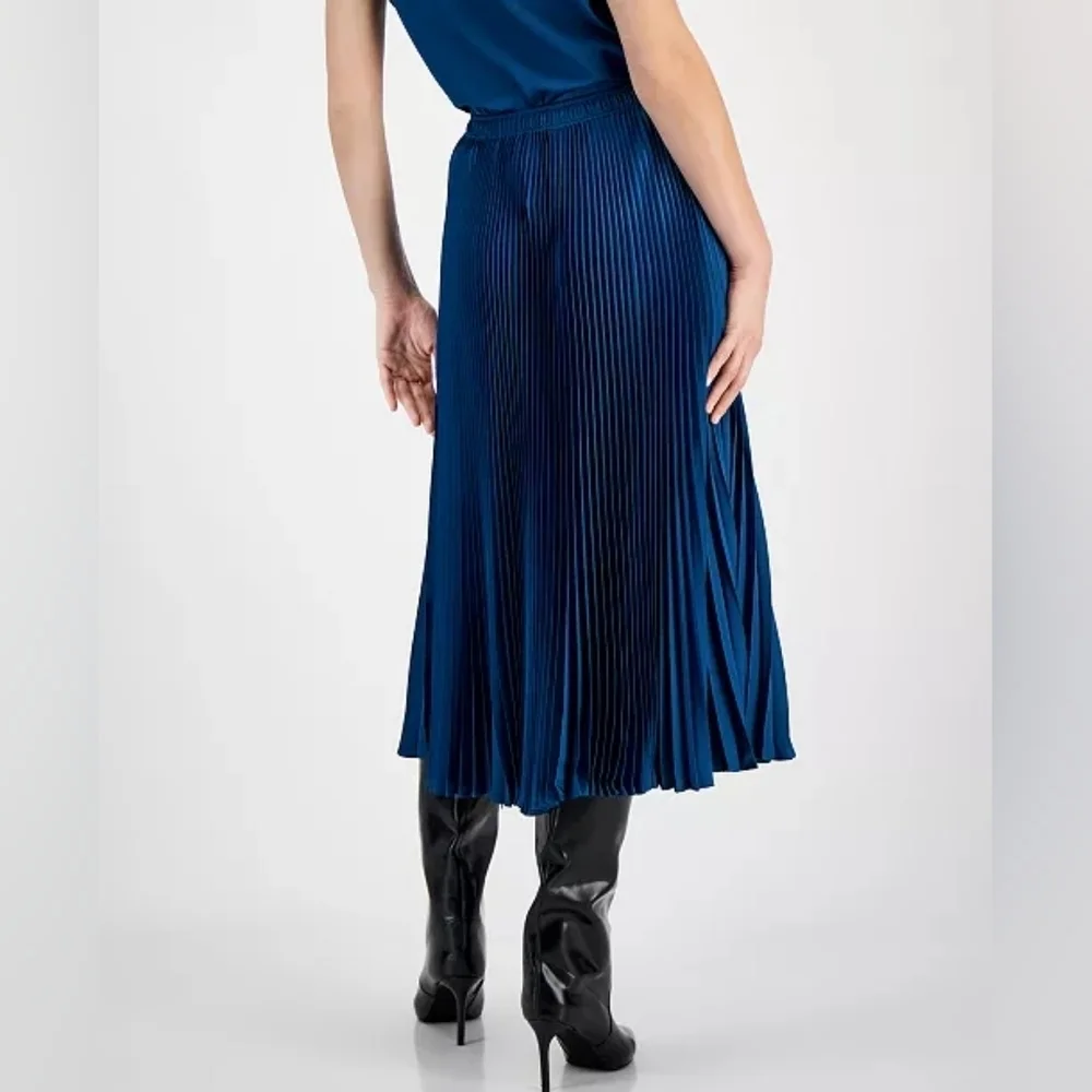 NWT: {BOSS Orange} Women's Pleated Pull-On A-Line Skirt in Teal - Size XL - Picture 11 of 17